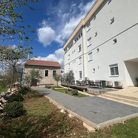 House Of The Flame Of Medjugorie 4* Меджугорье