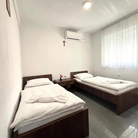 House Of The Flame Of Medjugorie Bed & Breakfast 4*